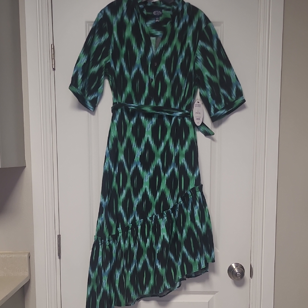 Green Asymmetrical Wrap Dress with V-Neck